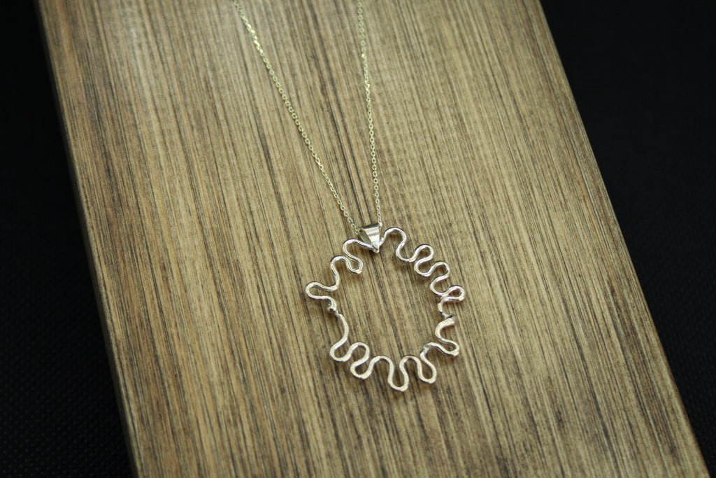 AURUM Squiggle Pendant