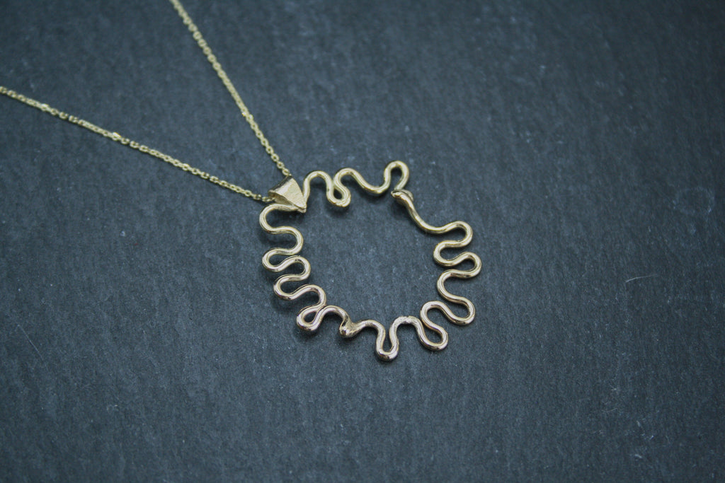AURUM Squiggle Pendant