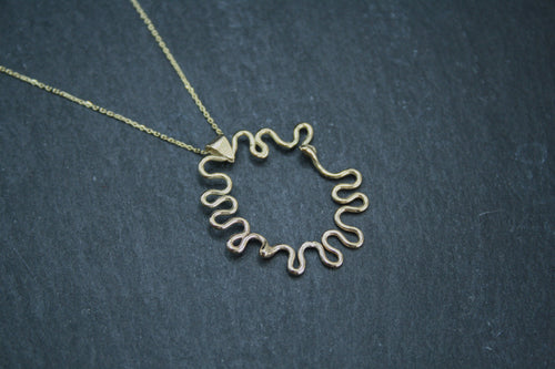 AURUM Squiggle Pendant