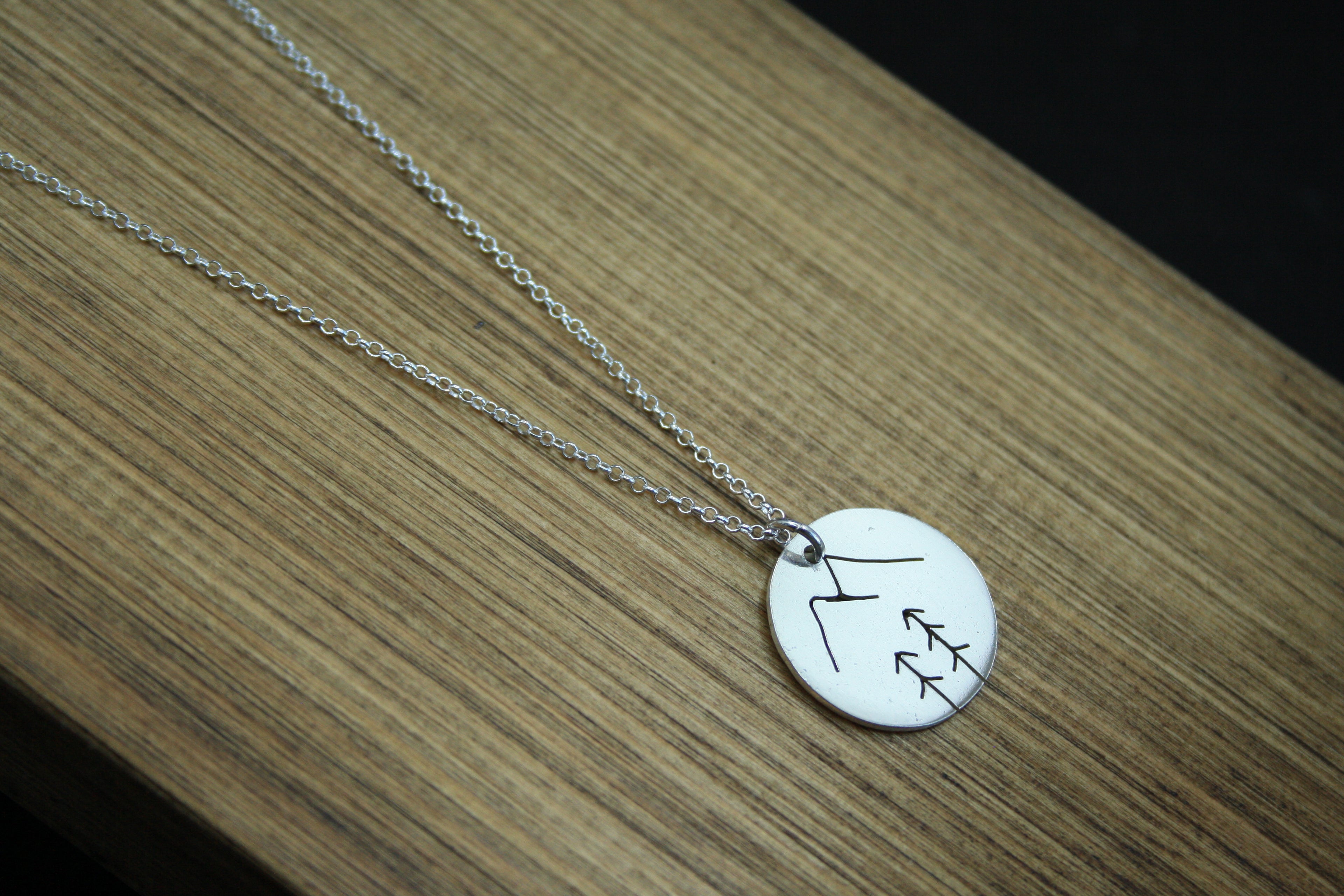 BEINN Mountain Scene Pendant