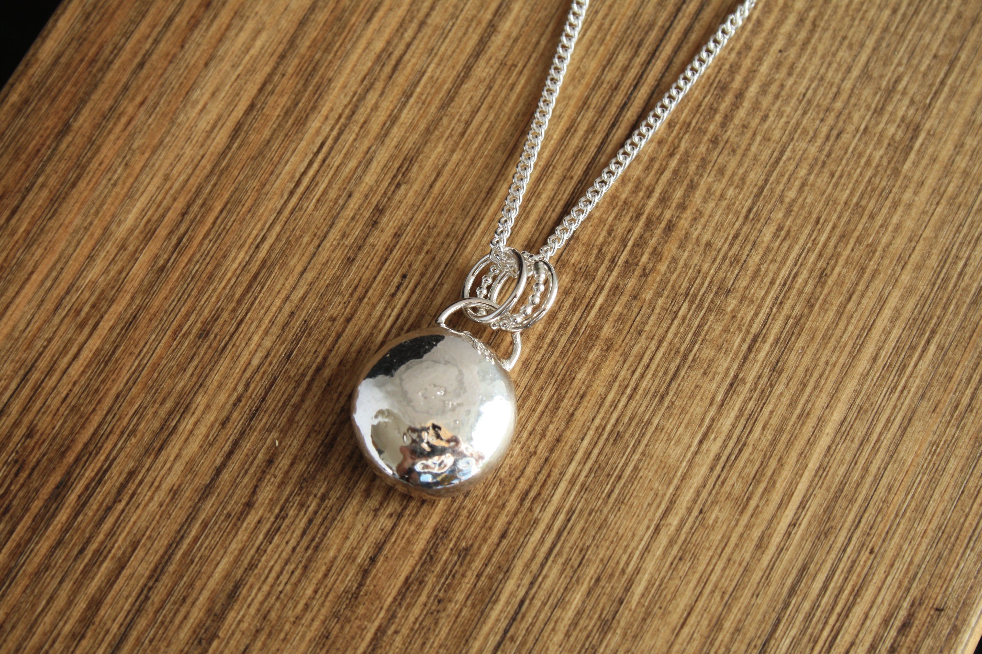 LUNA Pebble Pendant