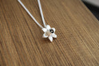 BLODYN Daffodil Pendant