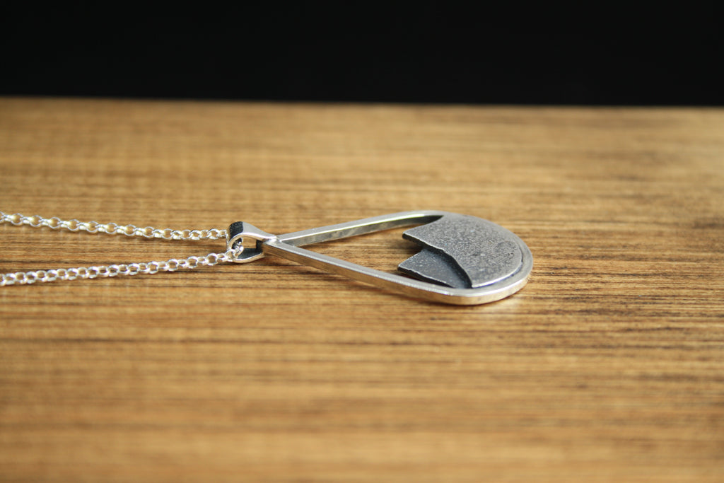 BEINN Teardrop Textured Mountain Range