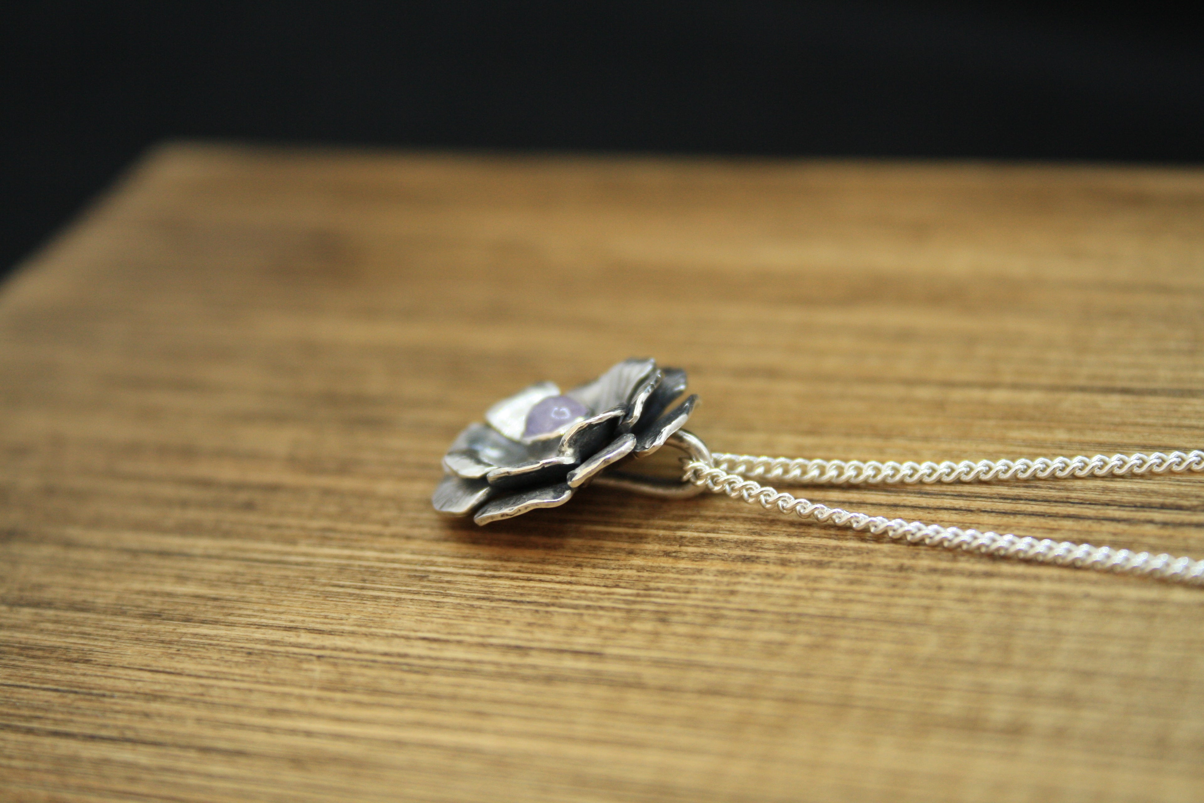 BLODYN Anemone Pendant