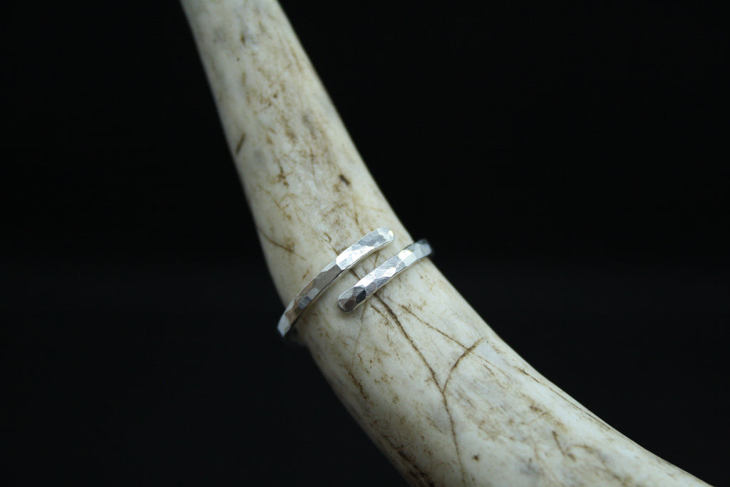 LUNA Adjustable Textured Ring