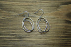 LUNA Simple Swirl Earrings