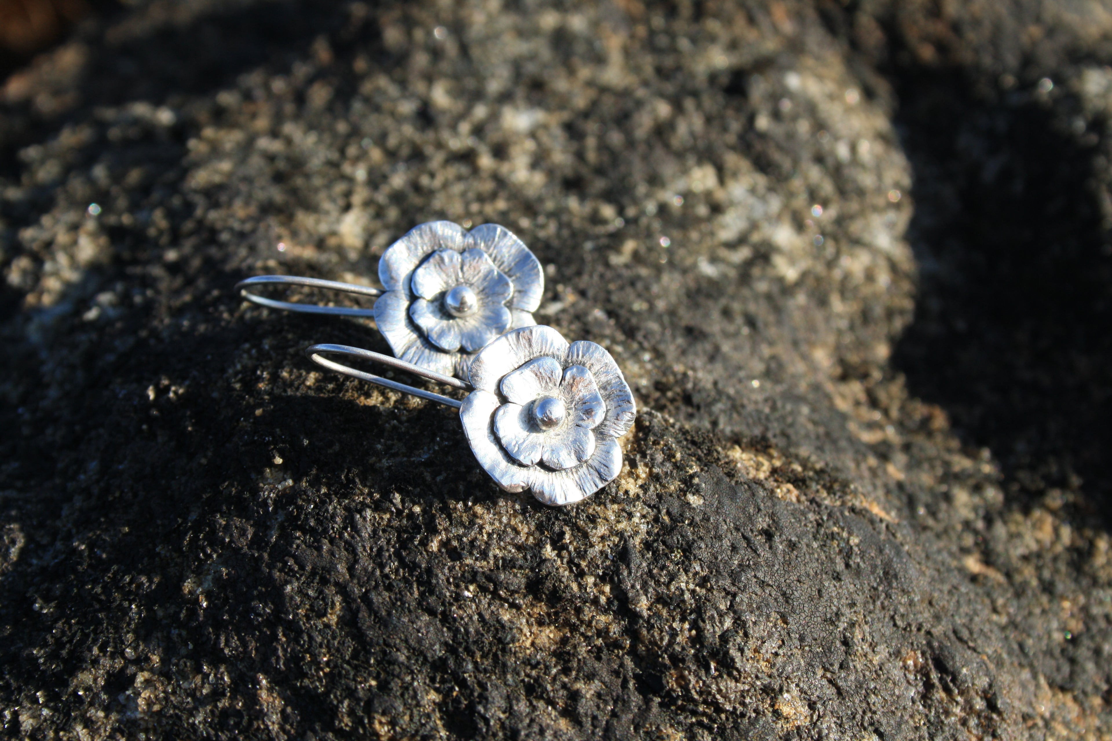 BLODYN Poppy Flower Earrings
