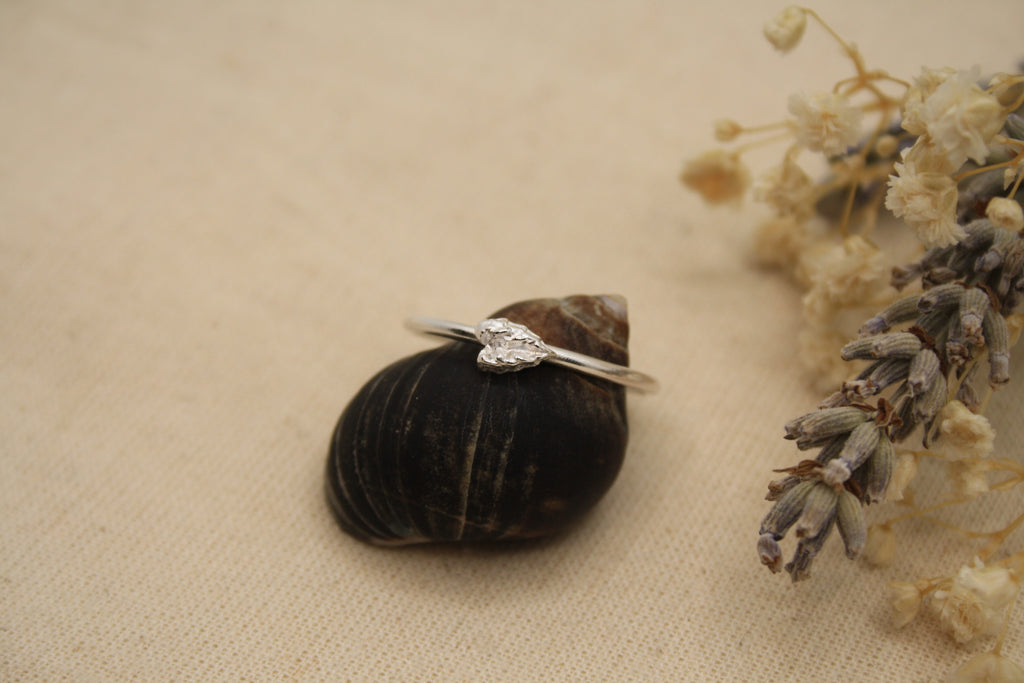Delicate Leaf Ring