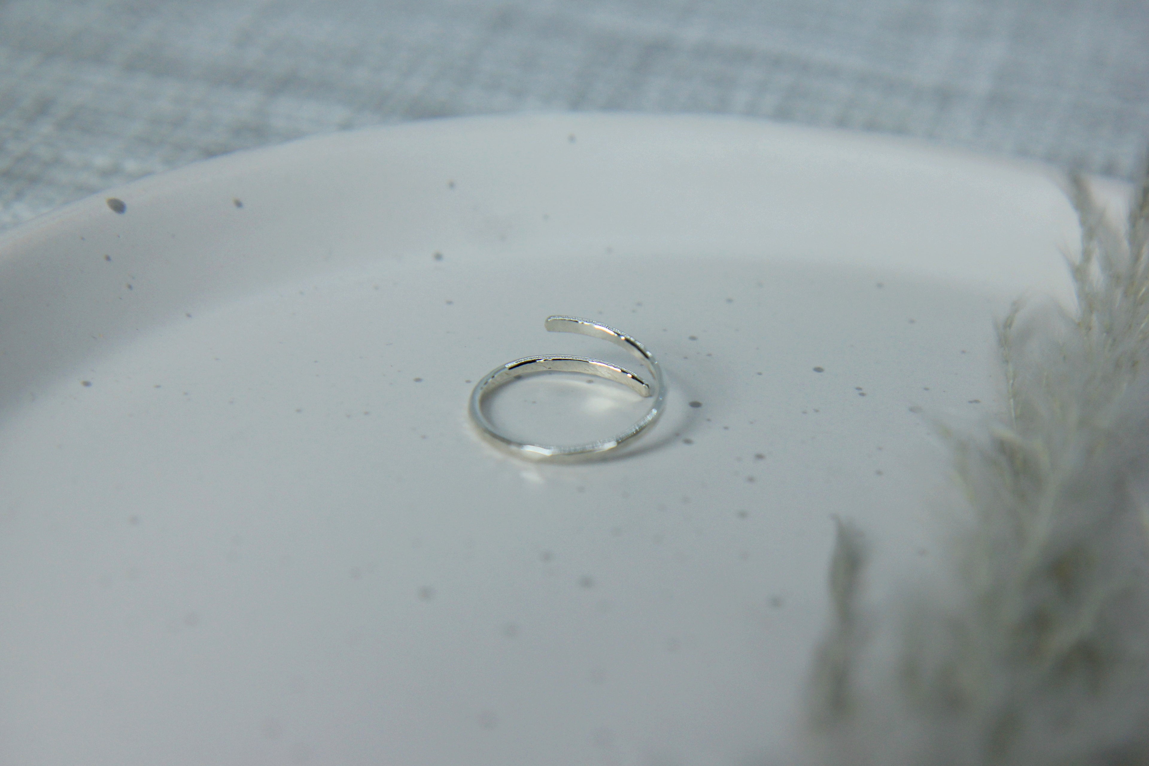 LUNA Adjustable Textured Ring