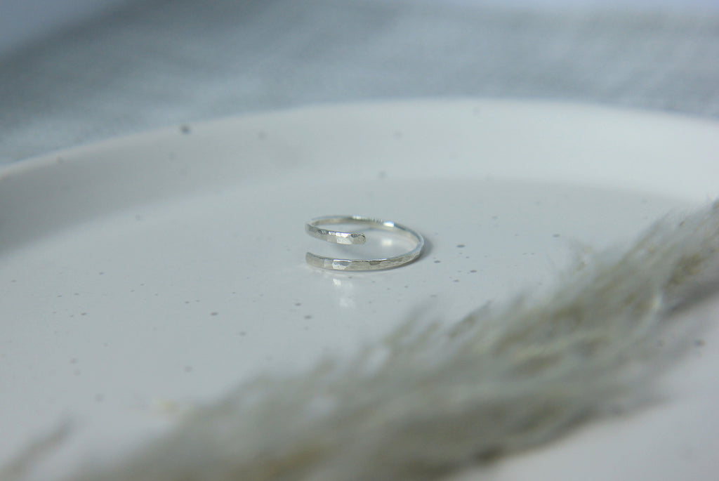 LUNA Adjustable Textured Ring