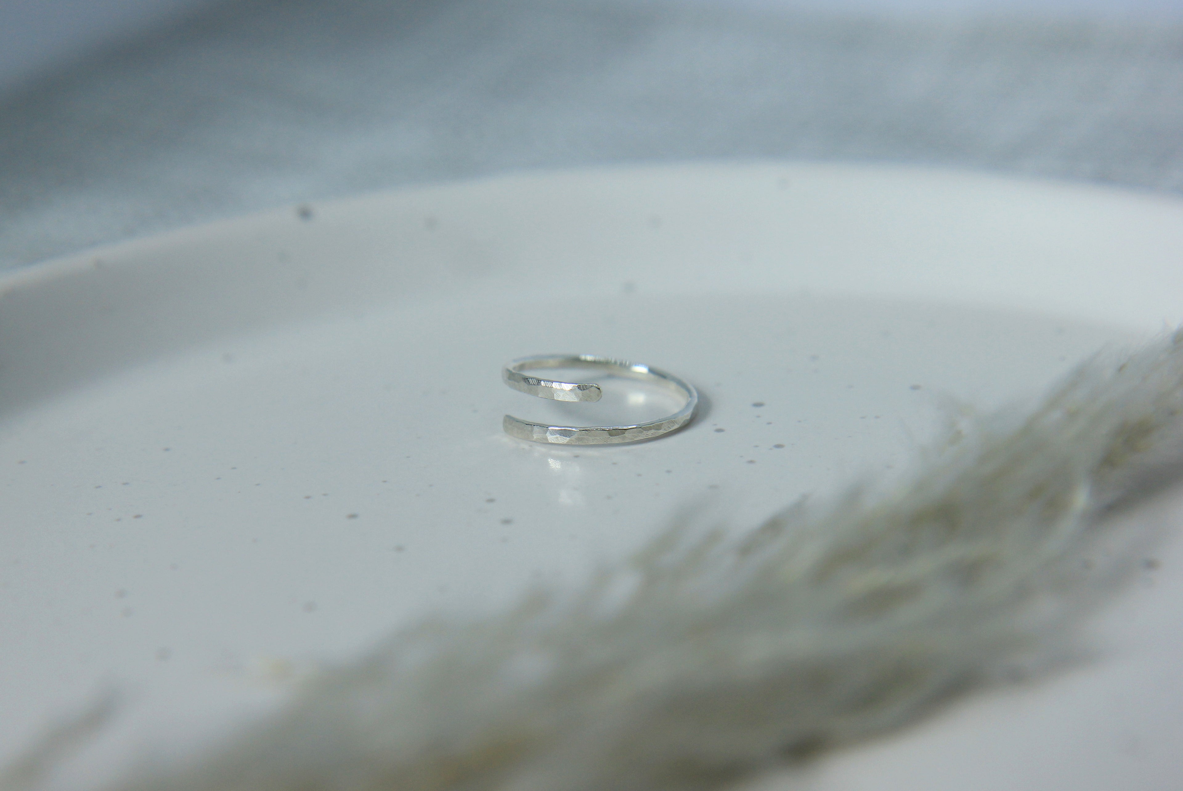 LUNA Adjustable Textured Ring